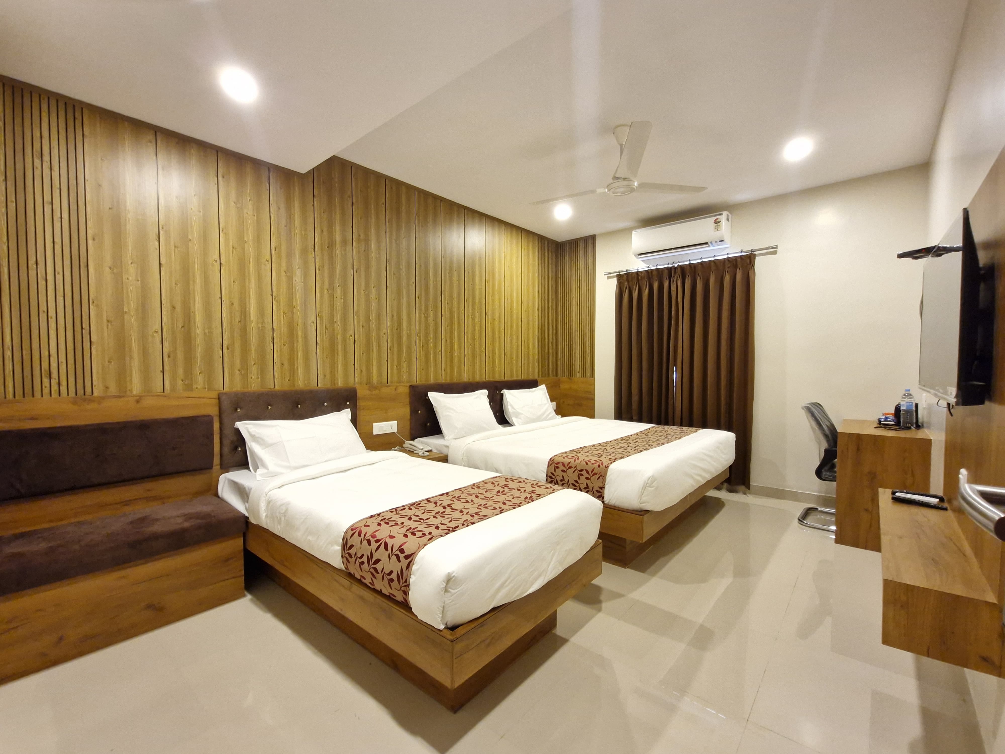 Triple Room